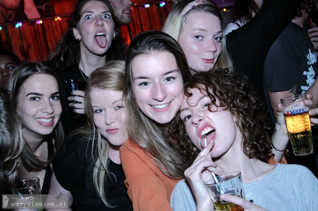 2018-11-10 Fans - De Hip, Popronde Deventer 005